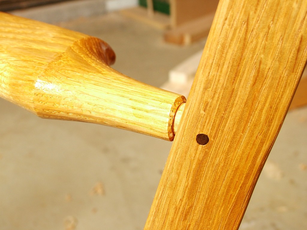 Armrest Pinned with Walnut Peg